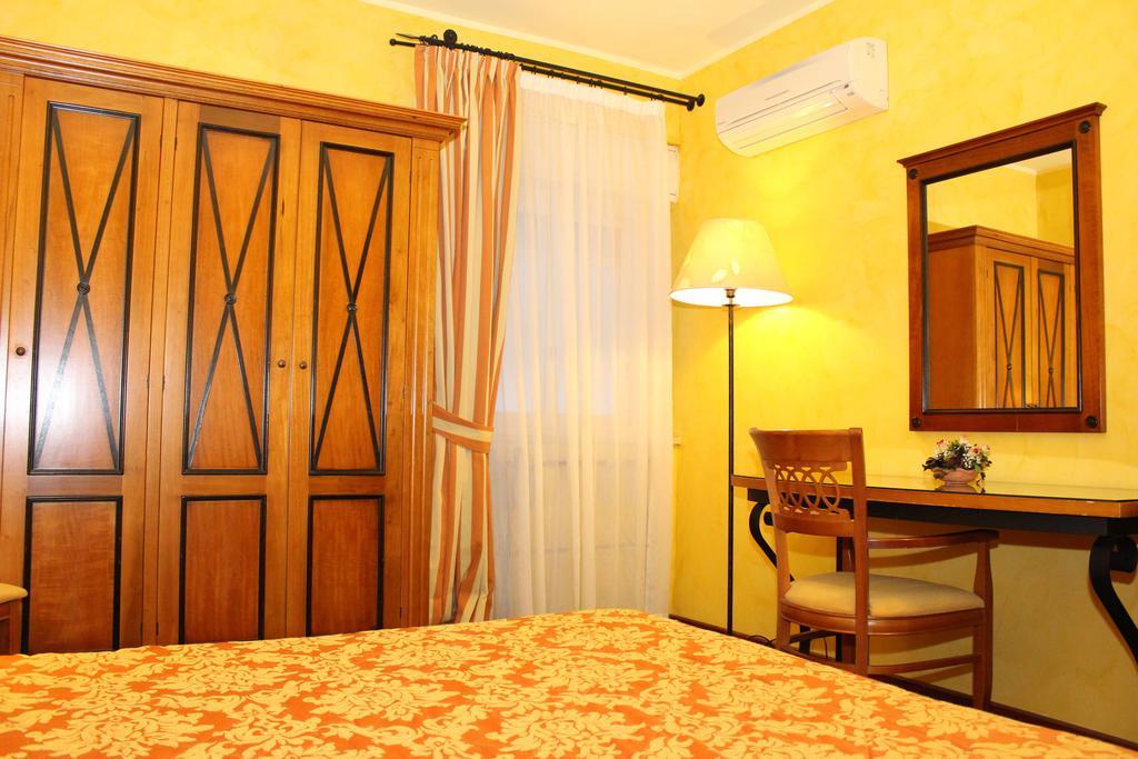 Hotel Florio Opera Palermo Central Δωμάτιο φωτογραφία