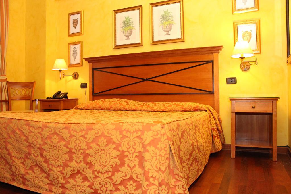 Hotel Florio Opera Palermo Central Δωμάτιο φωτογραφία